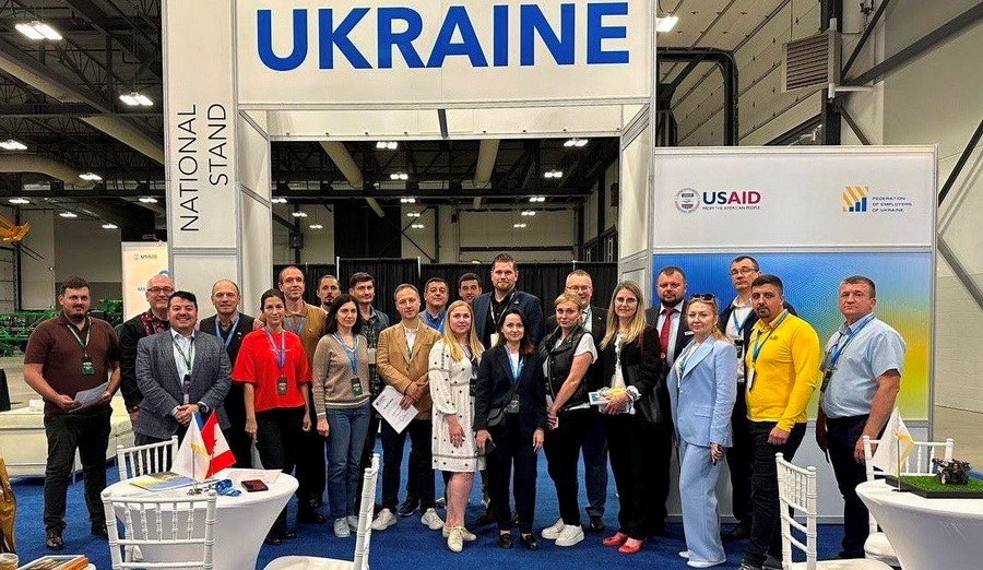 Завод сельхозмашин принял участие в выставке Canada’s Farm Show 2024 Инновационные сельхозмашины завода на выставке Canada’s Farm Show 2024